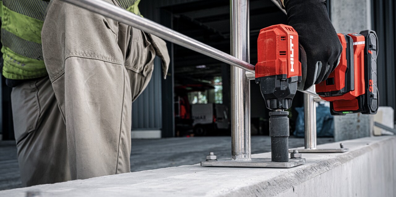 SIW 6AT-22 MID-TORQUE IMPACT WRENCH