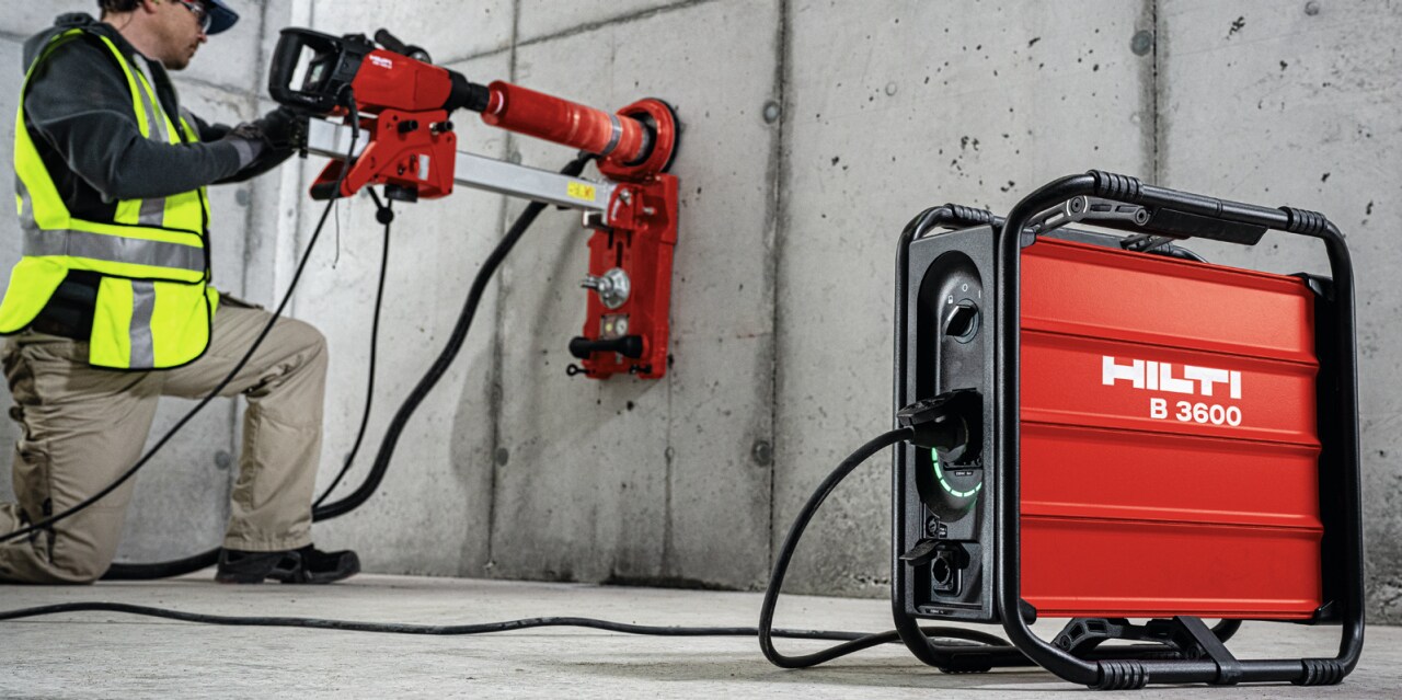 B 3600 MOBILE POWER STATION