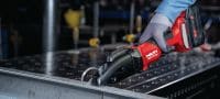 SSH 6-22 Cordless metal shears Cordless double cut shear for fast cuts in sheet metal and profiles up to 2.5 mm│12 Gauge - with Hilti SSH CS blades included (Nuron battery platform) Applications 4