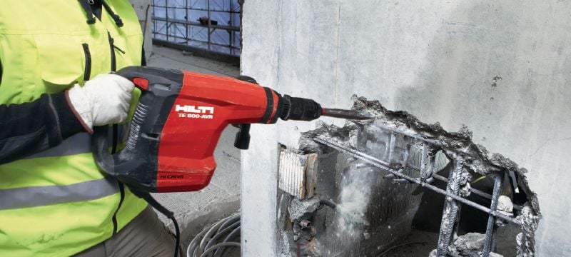 TE 800-AVR TE-S demolition hammer Very powerful TE-S demolition hammer for heavy-duty chiseling in concrete, with Active Vibration Reduction (AVR) Applications 1