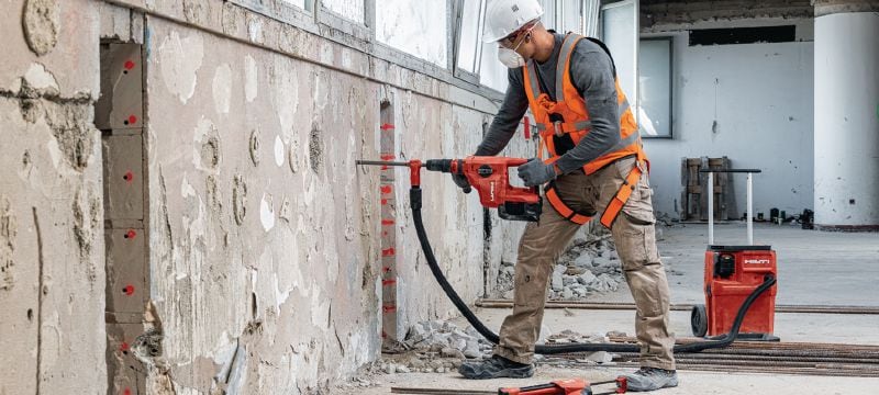 VC 4MX-22 T15 Cordless M-Class dust extractor Powerful cordless dust extractor with large container for connection with power tools and jobsite clean ups (wet & dry), 15l tank (Nuron battery) Applications 1
