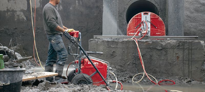 SPX MCS Equidist Wall Saw Blade (60H: fits on Hilti and Husqvarna®) Ultimate wall saw blade (15 kW) for high speed and a long lifetime in reinforced concrete (60H arbor) Applications 1